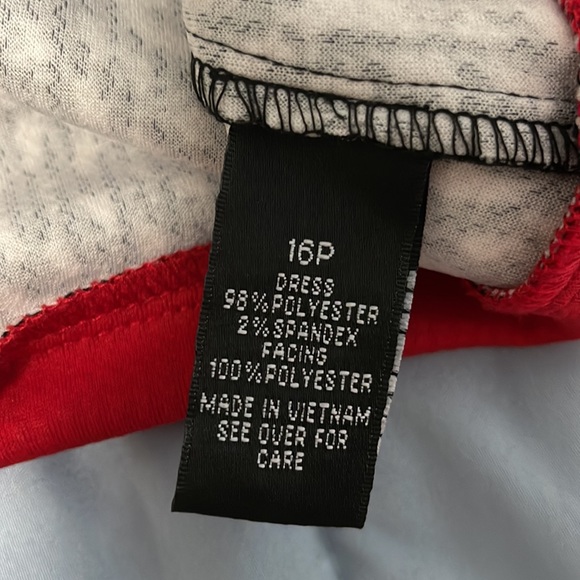 Alyx Petite. Size 16P. Black and white dress with red trim at the bottom. - Picture 8 of 9